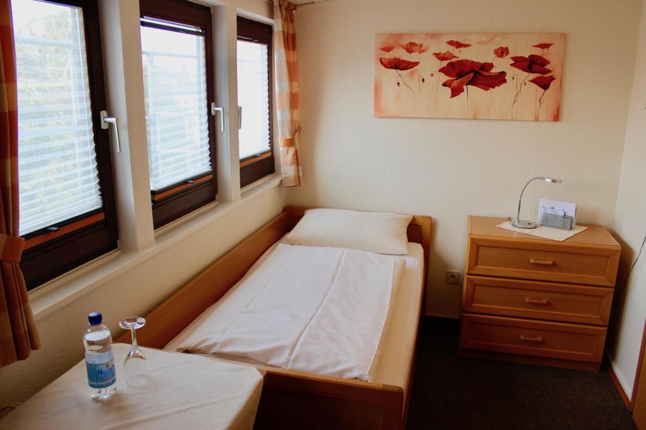 Hotel Gasthof Klusmeyer Билефелд Екстериор снимка