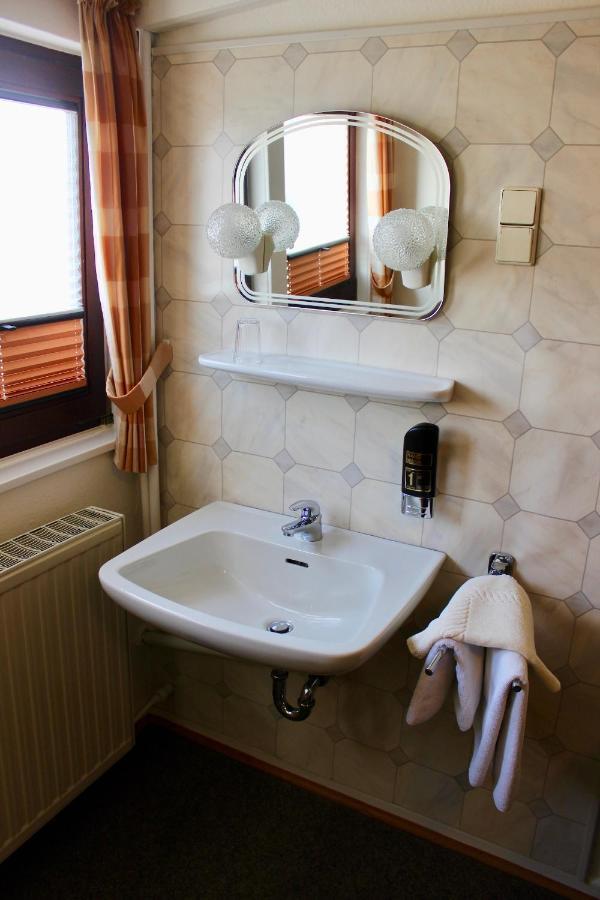 Hotel Gasthof Klusmeyer Билефелд Екстериор снимка