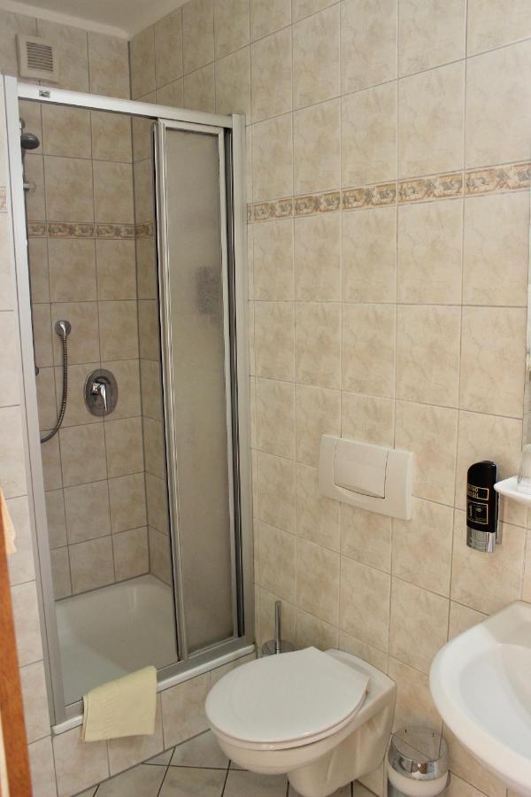 Hotel Gasthof Klusmeyer Билефелд Екстериор снимка